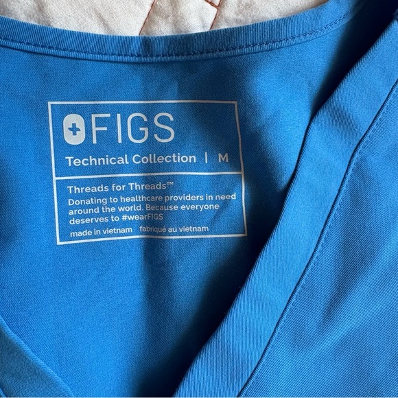 Figs RARE Blue Scrub Set - Picture 4 of 6